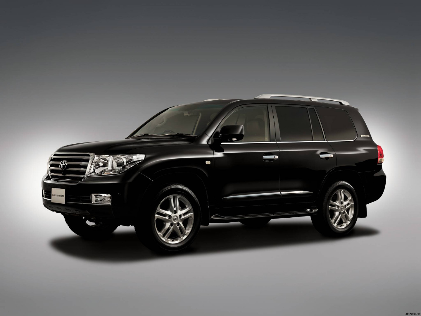 Рейлинги на крышу для Toyota Land Cruiser 200 заказать в Минске. Авторынок  Малиновка и ТМК Кольцо